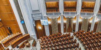 البرلمان الأسترالي يناقش مستقبل سياسات الهجرة وسط انقسام حزبي البرلمان الأسترالي